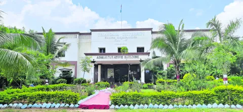 రేపే స్నాతకోత్సవం