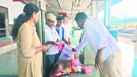 రైళ్లలో గంజాయి రవాణాపై నిఘా