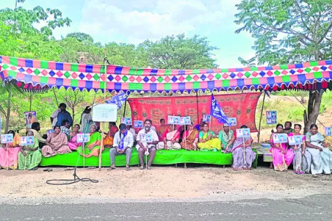 మృతుడి కుటుంబానికి న్యాయం చేయాలి 