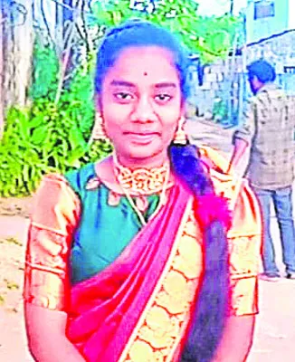 ఆటోడ్రైవర్‌ ఆత్మహత్యాయత్నం!

