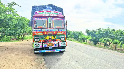 అధికారి కనుసన్నల్లోనే దందా.. 
