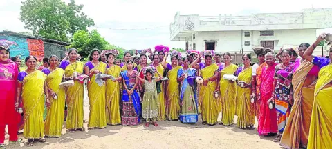 శీత్లా భవానీ వేడుకలు
