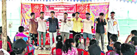 నూతన విద్యావిధానాలపై పోరాడాలి 