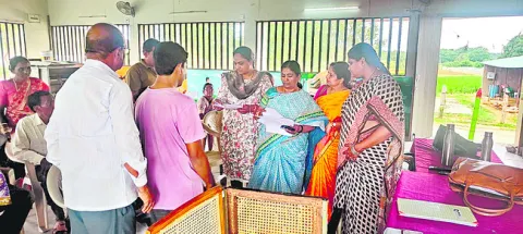 ఫార్మర్‌ రిజిసీ్ట్ర తప్పనిసరి 