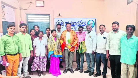 శాసీ్త్రయ సమాజానికి కృషి