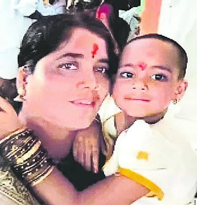 వేర్వేరు చోట్లముగ్గురు అదృశ్యం
