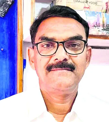 రోడ్డు ప్రమాదంలో ఒకరు మృతి