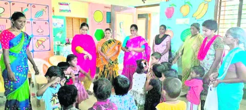 పాఠశాల చదువులకు  అంగన్‌వాడీ పునాదులు 