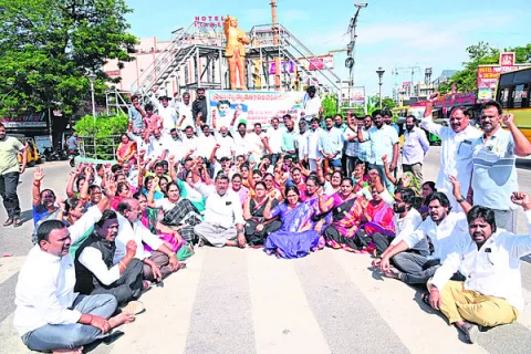 బీసీ మహిళలకు రక్షణ కరువు