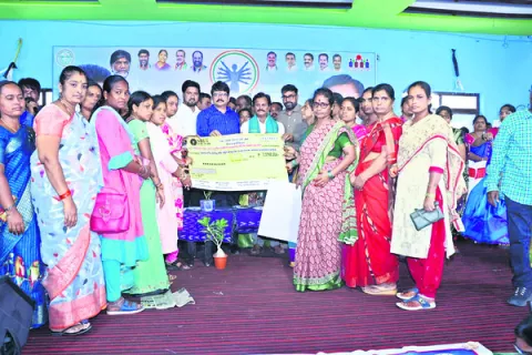 మహిళా సంక్షేమమే ప్రభుత్వ లక్ష్యం