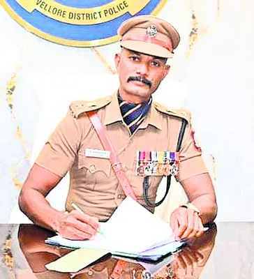 వేలూరు ఎస్పీ బాధ్యతల స్వీకరణ