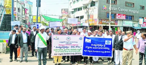 ‘మధ్యవర్తిత్వమే మేలు’ 