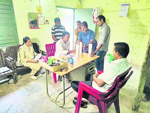 కల్లు బట్టీపై టాస్క్‌ఫోర్సు దాడులు
