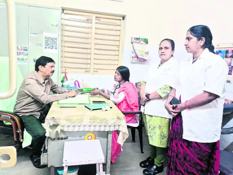 పీహెచ్‌సీలో ఎన్‌సీడీ పీఓ తనిఖీ 