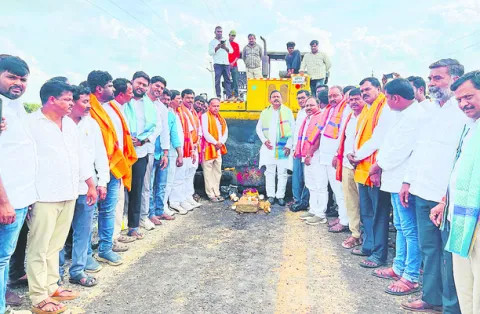 గ్రామీణ రోడ్లకు మహర్దశ 
