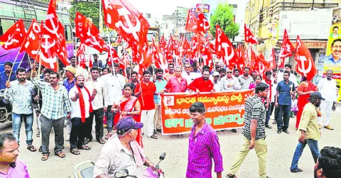 మోదీ విధానాలతో దేశానికి ప్రమాదం