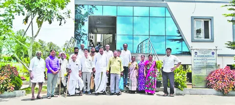 రైతులపై పెట్టిన కేసులు ఎత్తివేయాలి 