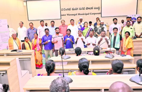 కార్మికులు ఆరోగ్యాన్ని పరిరక్షించుకోవాలి