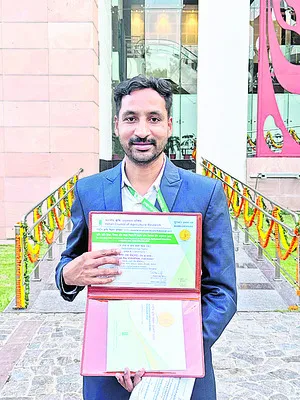 వ్యవసాయంలో మక్కువకు గుర్తింపు 