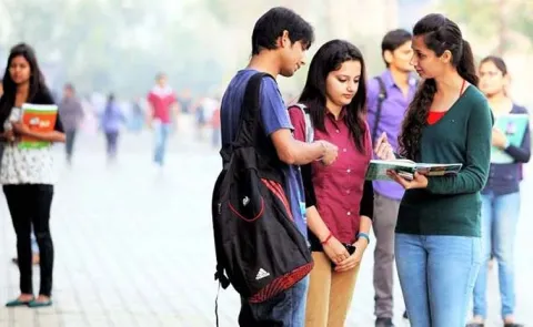 Career Tips: Students how to choose the right college and courses