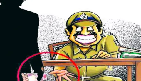 కోర్టు కానిస్టేబుళ్ల పైసా వసూల్‌ ! 