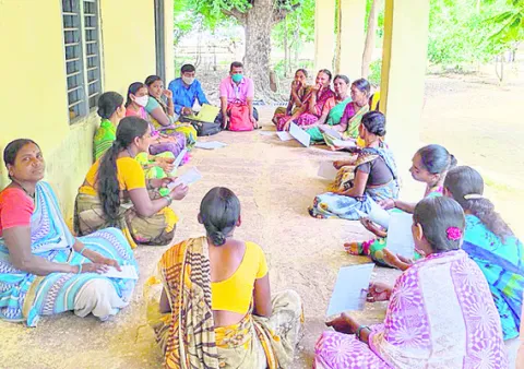 వడ్డీలేని రుణం.. అతివలకు వరం