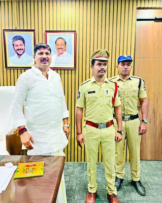 ఫ్యాక్షన్‌ రాజకీయాలకు తెరలేపిన మాజీ మంత్రి