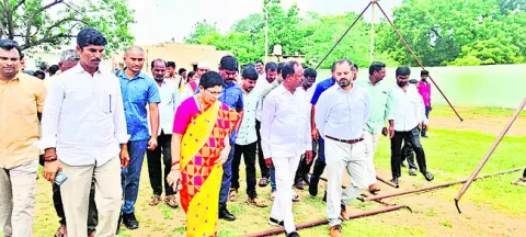 నేడు మంత్రి సీతక్క రాక