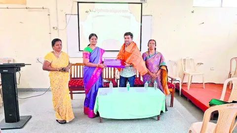 మహాబలిపురంలో ‘భారతీయ మహాచరిత్ర’