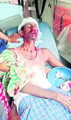 భూ వివాదంలో రెండు కుటుంబాల మధ్య ఘర్షణ