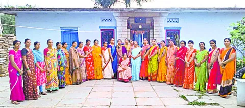 సభ్యులంతా ఐకమత్యంతో ఉండాలి 