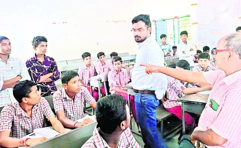 సీజనల్‌ వ్యాధులపై అవగాహన కల్పించాలి