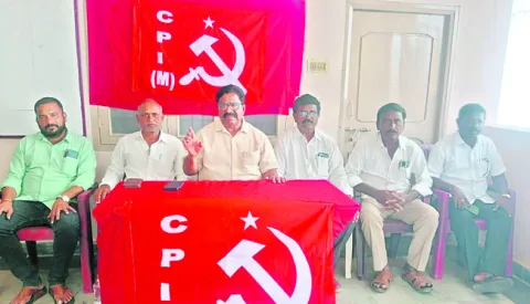 ఎడమకాల్వకు నీటిని విడుదల చేయాలి