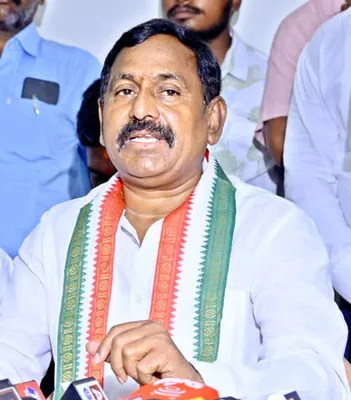ప్రశాంత్‌రెడ్డి.. దమ్ముంటే చర్చకు రావాలి