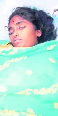 రోడ్డు ప్రమాదంలో బాలింత మృతి 