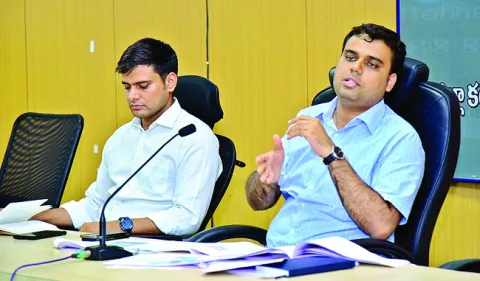 బంగారు కుటుంబాలను గుర్తించండి 