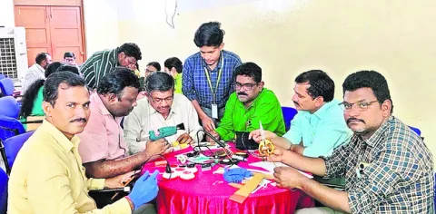 అటల్‌ ల్యాబ్‌ల బలోపేతమే లక్ష్యం