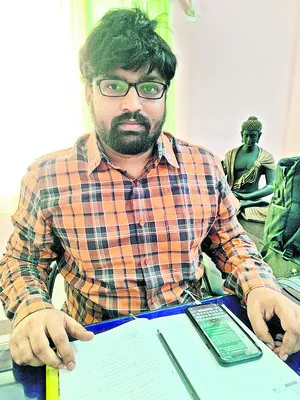 సంజాయిషీ ఇవ్వకపోతే విధుల నుంచి తొలగిస్తాం 
