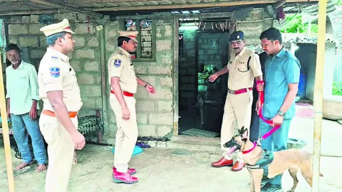 అసాంఘిక కార్యకలాపాలకు పాల్పడొద్దు