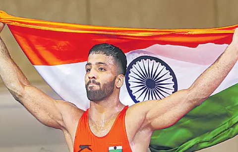 Wrestler Sujeeth wins gold medal
