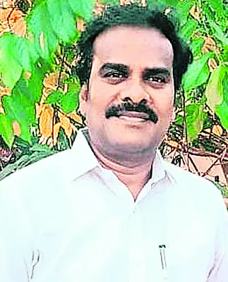 పిల్లల చదువులు ఆగం అవుతున్నాయి..
