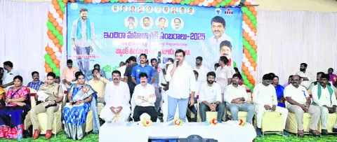 మహిళల సమగ్రాభివృద్ధే లక్ష్యం