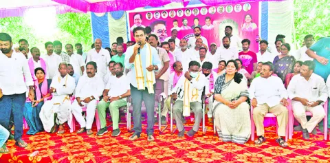 ప్రజలు ఓటేస్తే.. కాంగ్రెస్‌ కాటేసింది