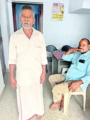 కాళ్లరిగేలా తిరుగుతున్నా..కనికరించరా? 