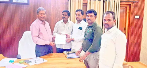 పీఎఫ్‌ చెల్లింపులు వేగవంతం చేయండి 
