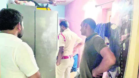 వేర్వేరు చోట్ల చోరీలు