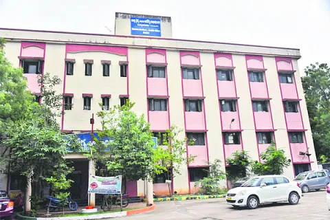 ఏ‘మార్చి’ విధుల్లో వైద్యులు