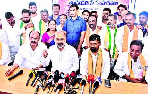 కేంద్రం నిధులతోనే గ్రామాల అభివృద్ధి 