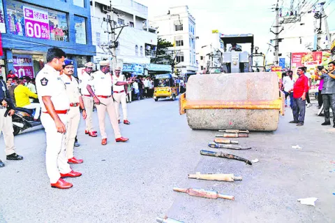 సౌండ్‌ పెంచితే సహించం