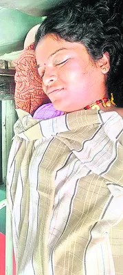 కొడుకు చేతిలో తల్లి హతం 